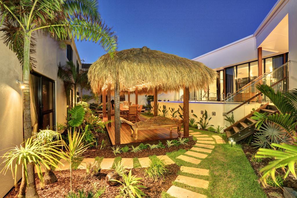 Hotel ZEN Beach Retreat Bargara Exterior foto